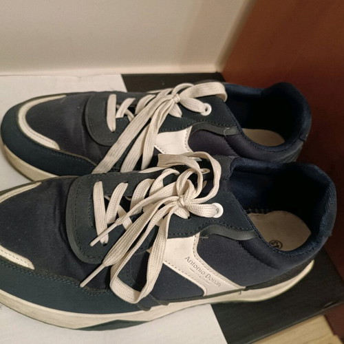 Men's sneakers size 43 like new, white and blue
