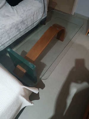 Glass coffee table like new with wooden base 150x58cm