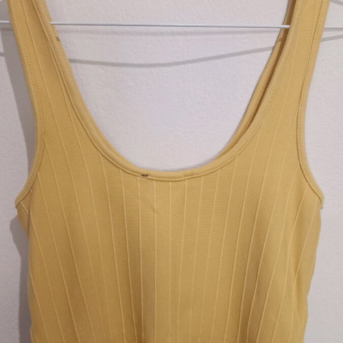 Bershka Mustard Top like new, size M