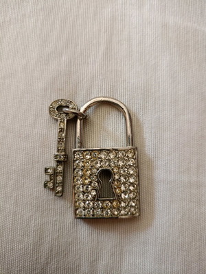 Y2K Padlock & Key Charm like new