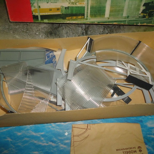 Vero Vintage Model Kit Bahnhofshalle 5830 Used, DDR TT Scale Train Station