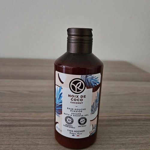 Yves Rocher Coconut Shower Gel new