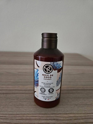 Yves Rocher Coconut Shower Gel new