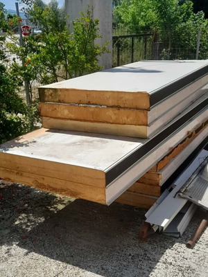Sandwich panels used, 12cm thickness, polyurethane insulation, white metal