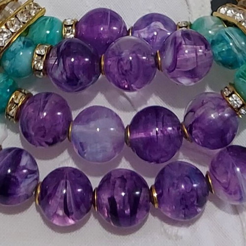 Collectible Necklace 1990 with Synthetic Malachite and Amethyst like new
