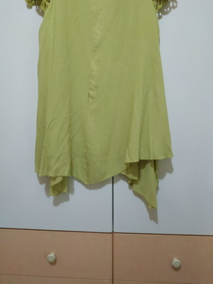 Women's blouse with asymmetrical lace sleeve, like new, size M