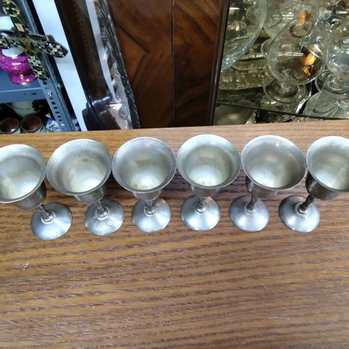 Pewter goblet set like new, 6 pieces