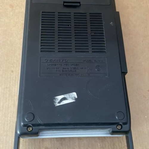 Sanyo cassette player used, works