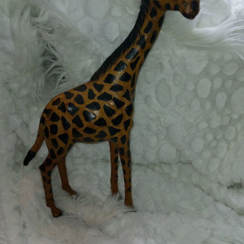 Vintage Handmade Giraffe with Leather Covering, Like New, Height 42cm