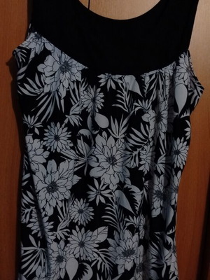 Blouse black and white like new, size L