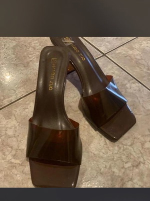 Heels like new, summer casual brown sandals platforms