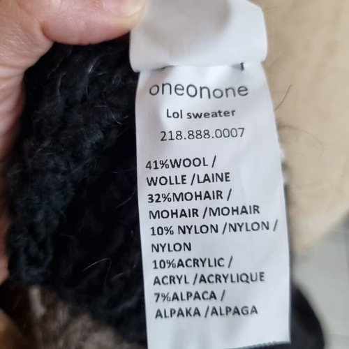 Oneonone Wool Sweater like new, black and white, size S
