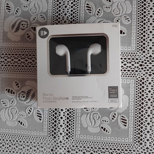 Wired white phone earphones