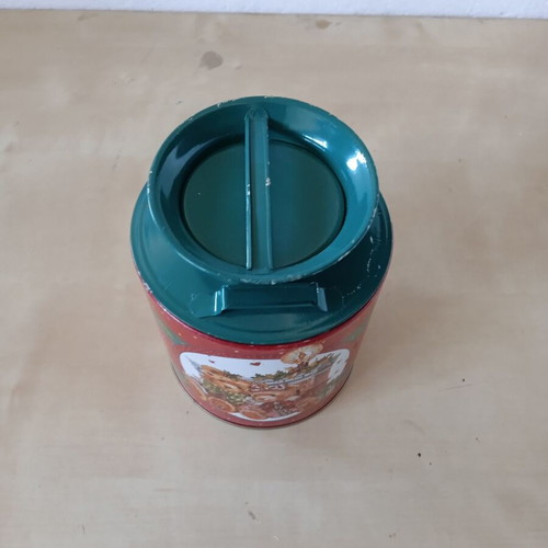 Vintage Christmas metal tin Giftco used