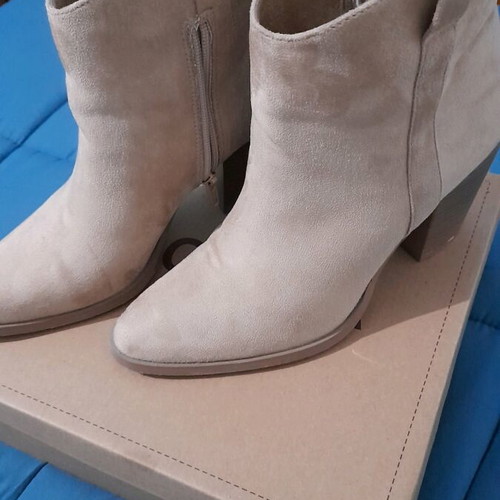 Corina ankle boots leather suede like new, size 38, beige