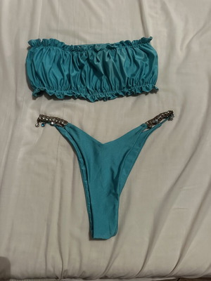 Zaful turquoise bikini large with side decorations