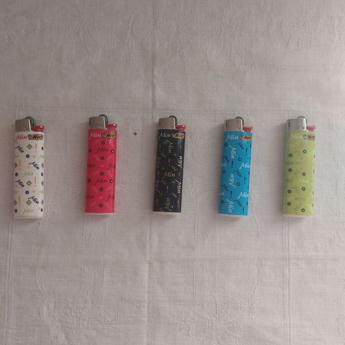 Miss Bic lighters set of 5 used, decorative collectible