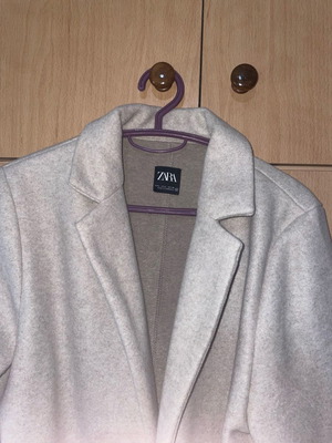 Γυναικείο παλτό Zara μεταχειρισμένο, μέγεθος L, μπεζ