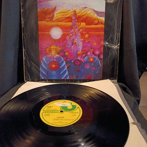 Floating vinyl LP used, Eloy krautrock prog rock album