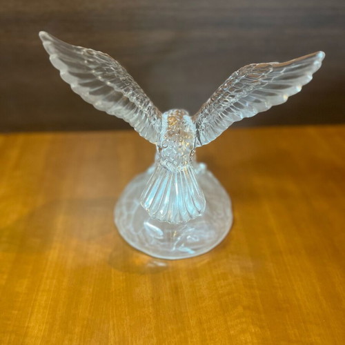 Vintage κρυστάλλινος αετός Cristal d’Arques σε πτήση με frosted βάση σαν καινούργιο