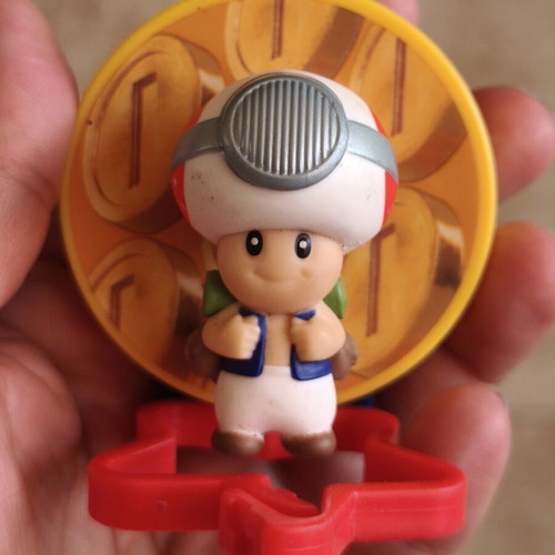Nintendo Super Mario Toad collectible figure