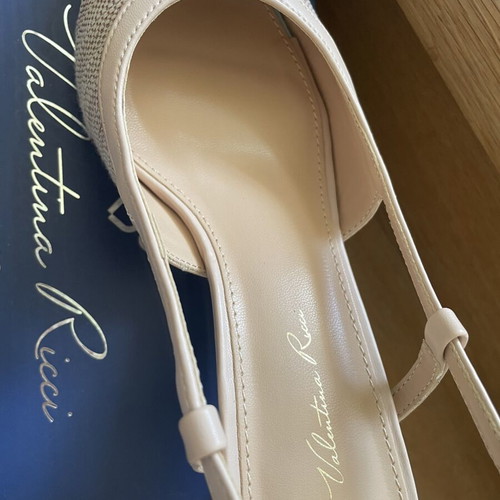 Slingback nude pumps new with cushioned sole, 6cm heel