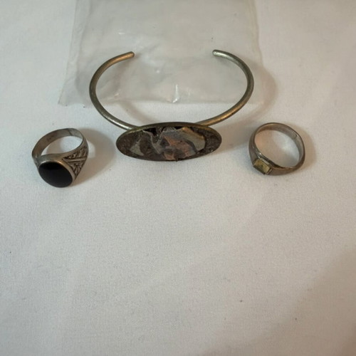 Handmade bracelet with 2 gift rings, brass and silver with natural stone