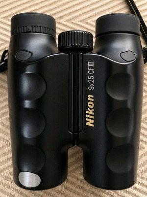 Nikon 9x25 CF II Compact binoculars like new with case