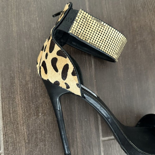 Steve Madden high heel sandal, like new, black with leopard and gold strap