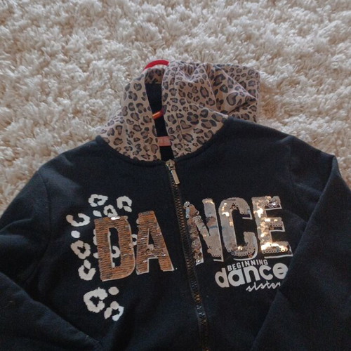 Girls' jacket size 12 like new, black