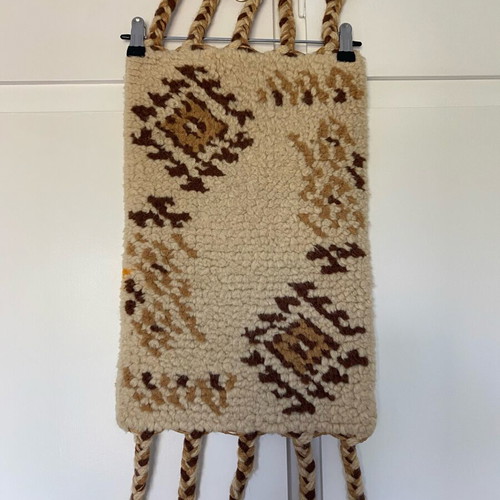 Vintage wool rug in like new condition 46x30cm