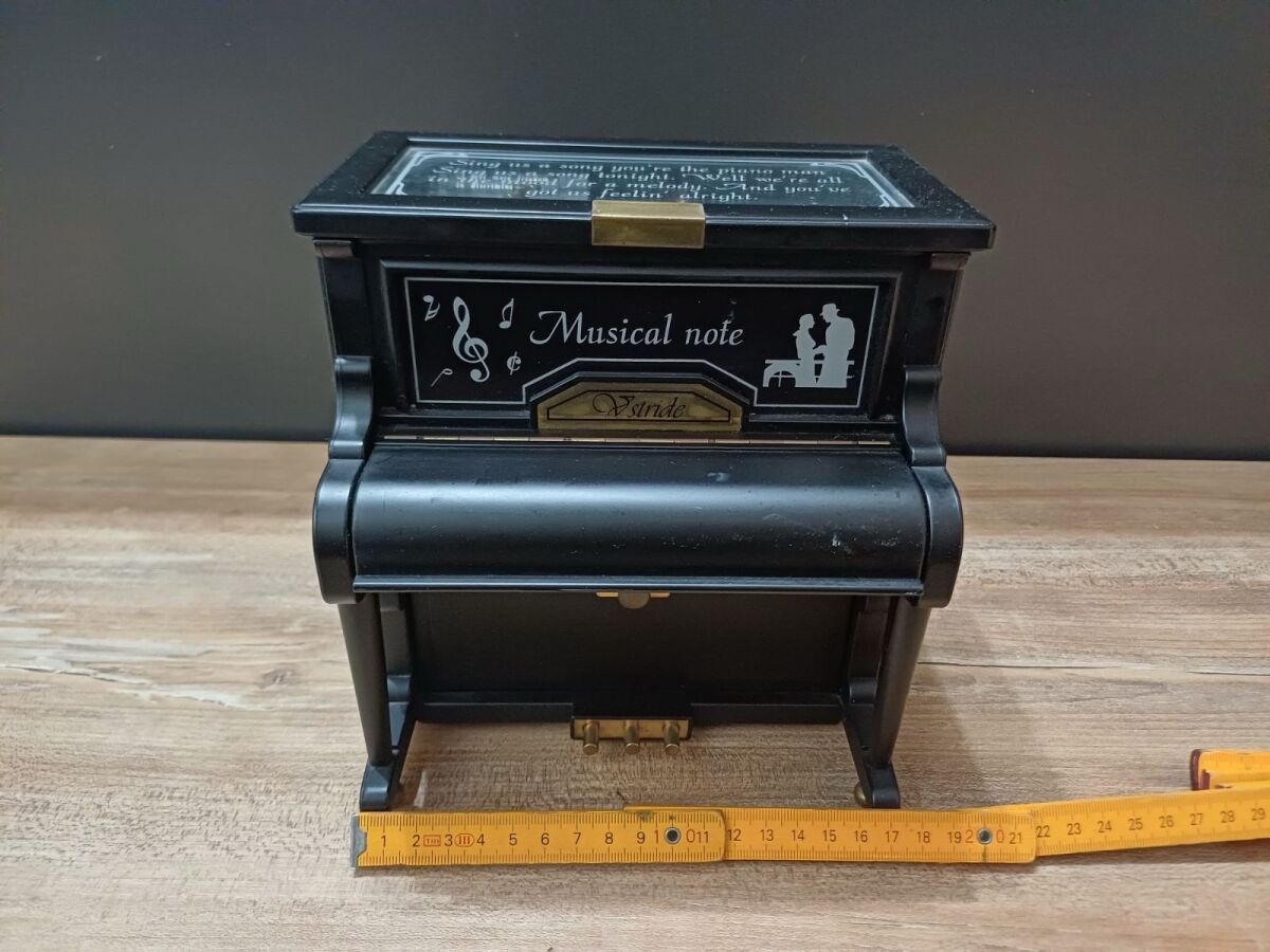 binnno（ビーノ）8-BN　コスメボックス　中古品 Piano music box used with compartments… - € 32,00 - Vendora.cy