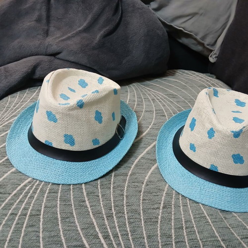 Straw hats children like new, set of 2 pieces