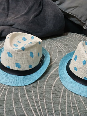 Straw hats children like new, set of 2 pieces