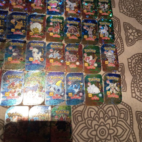 Pokemon metal tags like new, 43 pieces