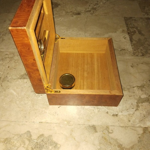 Adorini Torino Cedro Deluxe humidor used