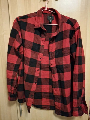 H&M autumn shirt like new, black and red, size S