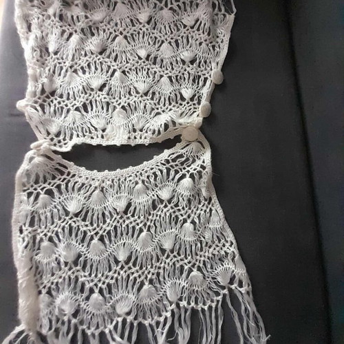 MNG white poncho top like new, one size