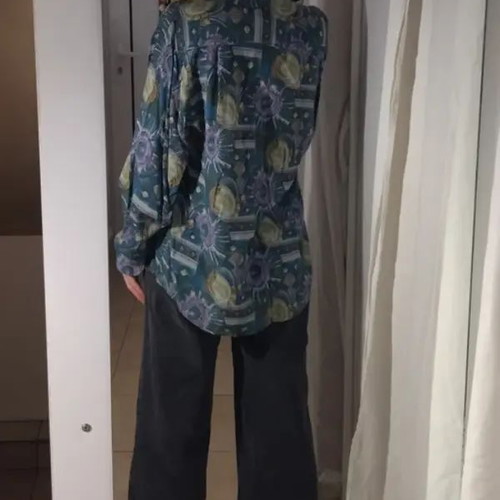 Botanical Dream Shirt like new, multicolored green