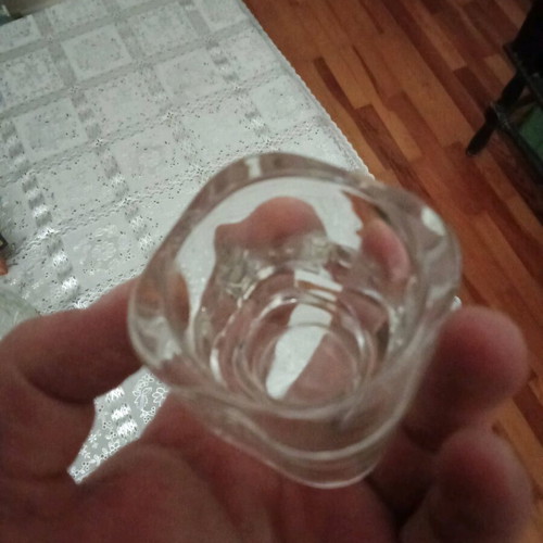 Shot glasses set of 4 like new with thick glass