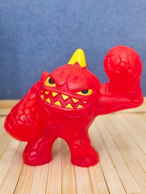 Skylander Eruptor figure like new with working light