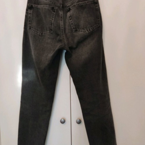 Bershka mom jeans used, size 36, black and gray