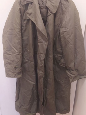 U.S. Army Officer's Coat with Removable Lining like new, olive color