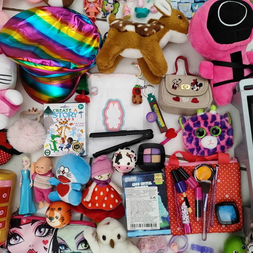 Girls' toys used, plush bags, dolls, parts and accessories set