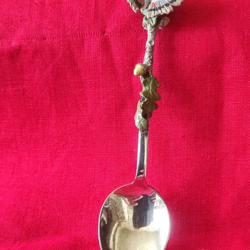Collectible dessert spoon with 3D resin decoration, like new