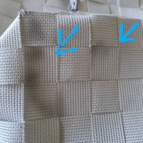 White hand bag like new with woven PVC design