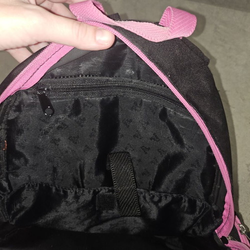 Backpack with 3 compartments and 2 side pockets