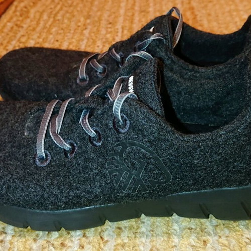 Giesswein Merino sports shoes like new, size 40
