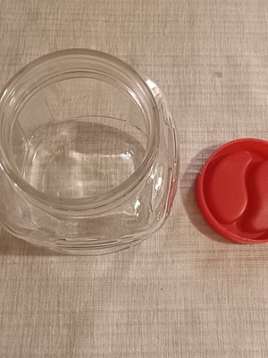 Glass food storage jar with screw cap, new