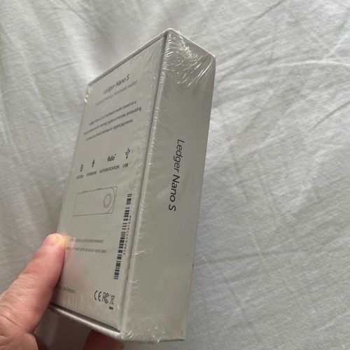 Ledger Nano S new crypto wallet with seal